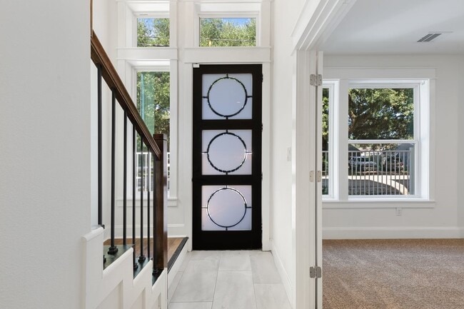 Photo - 6725 St Augustine St