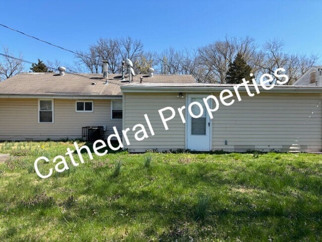 Photo - Charming Single Family House