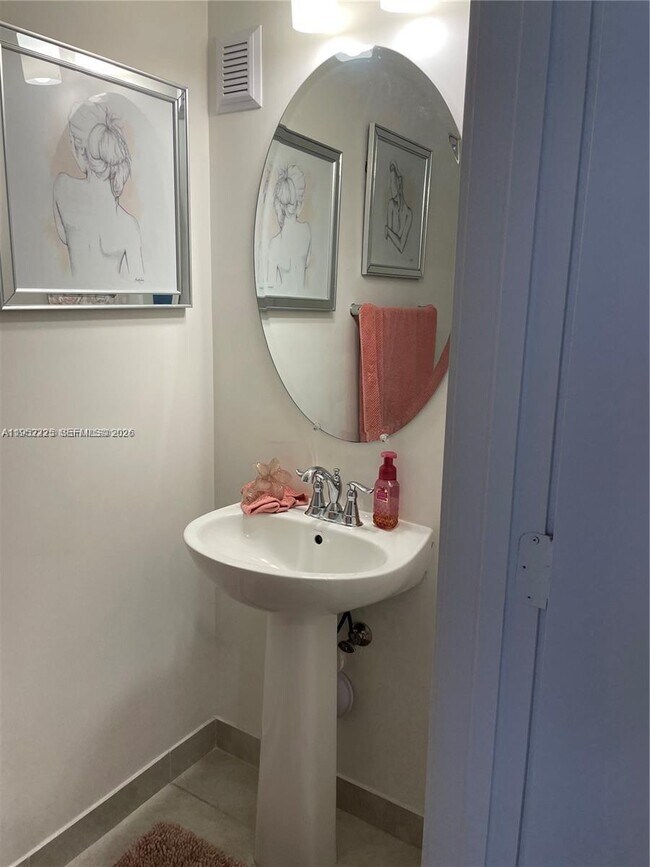 Photo - 108900 SW 235th St