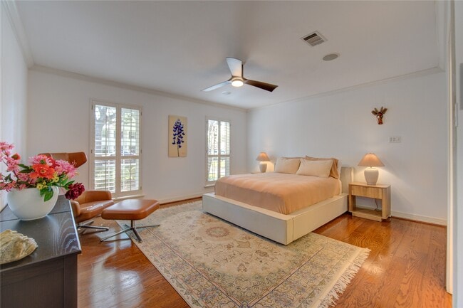 Photo - 407 Southchester Ln