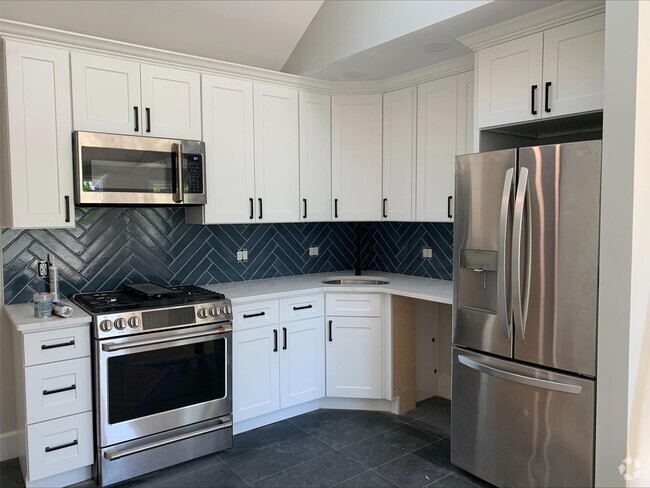 Building Photo - 144 2nd St Rental