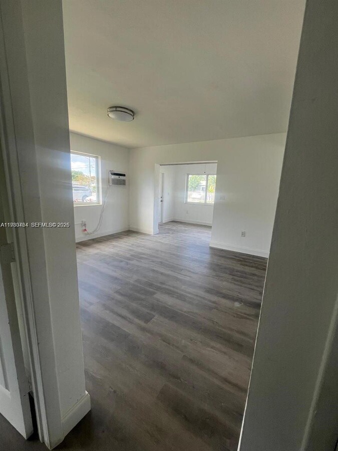 Photo - 2140 NW 27th St Unidad 2140