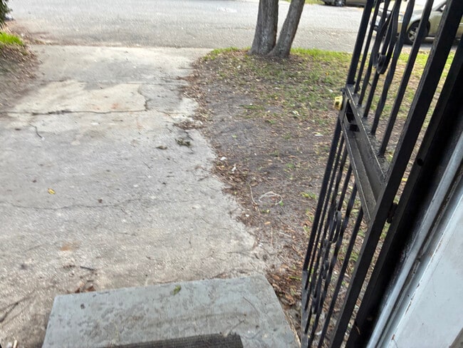 Photo - 3126 Martha St