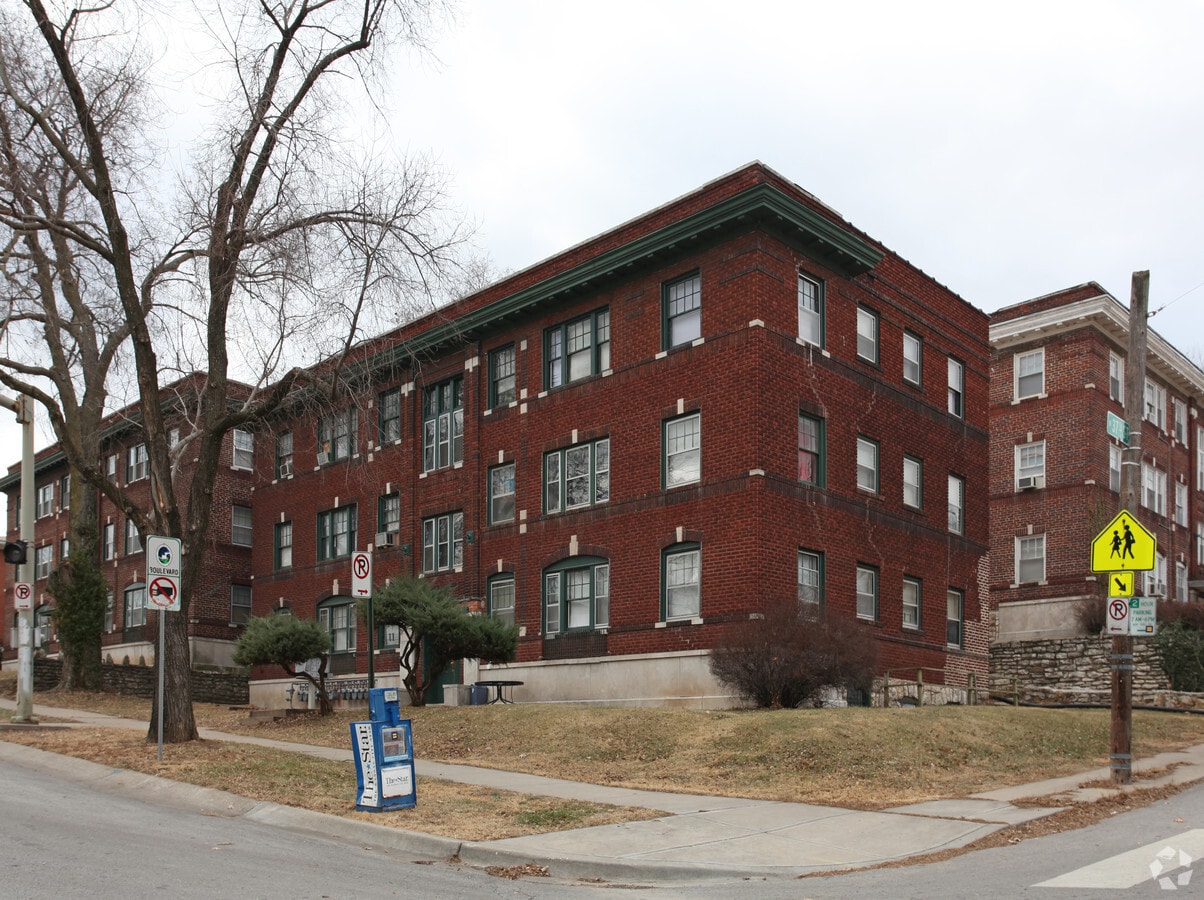 Primary Photo - 3700 Wyoming St