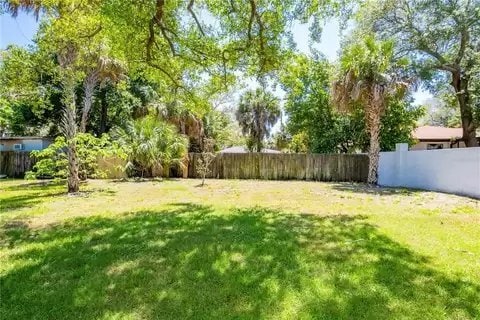 Photo - 1448 Oak St