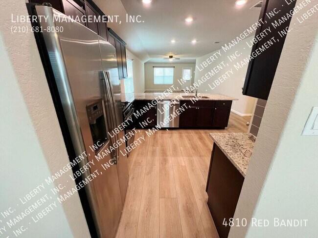 Photo - 4810 Red Bandit St