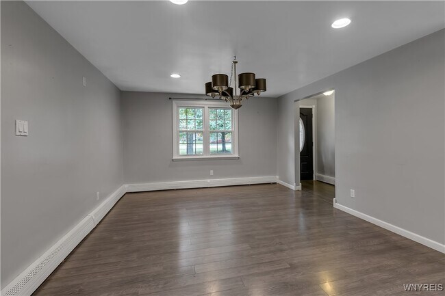 Building Photo - 1040 Klein Rd