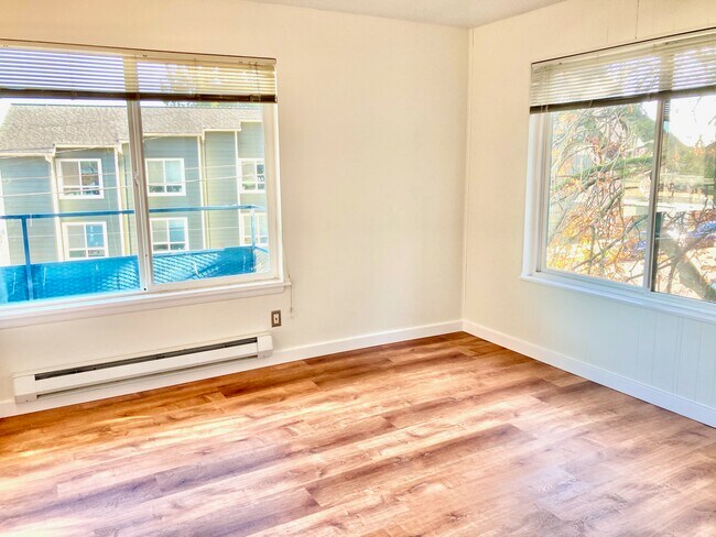 Photo - 4735 22nd Ave NE