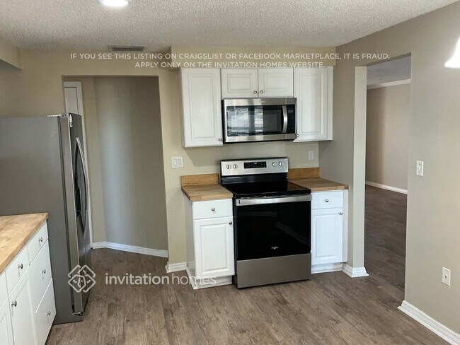 Photo - 178 Sandhurst Dr