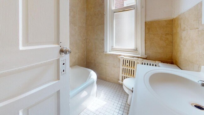 Photo - 3659 Old York Rd Unit 2F