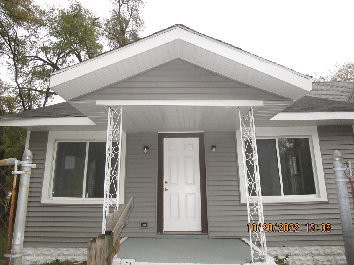 Photo - 218 O Brien St