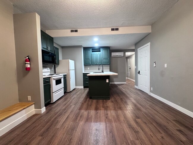 Photo - 2123 Central Ave Unit 2