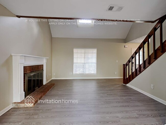 Photo - 650 Cranberry Ct