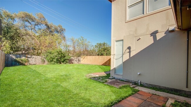 Photo - 5902 Hornwood Dr