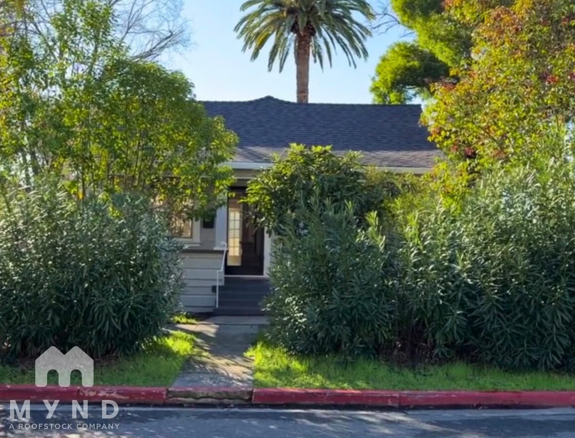 Photo - 2189 Colfax St