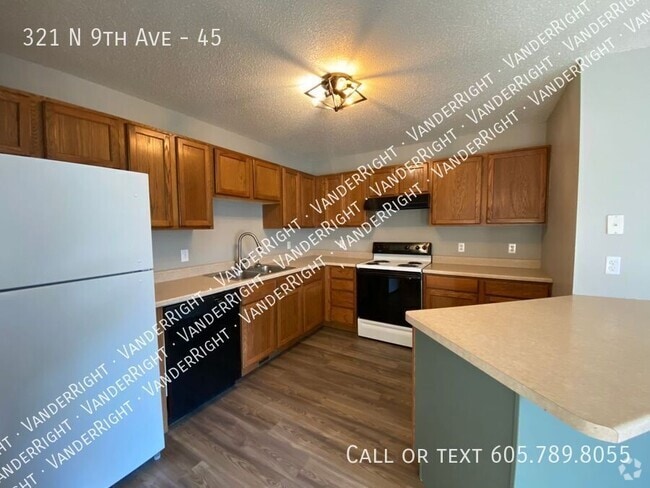 Building Photo - 321 9th Ave Unit 45 Rental