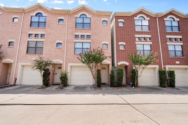 Building Photo - 8715 Meadowcroft Dr Unit 201 Rental
