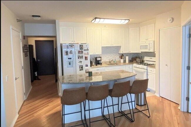 Photo - 33 W Ontario St Unit 26C