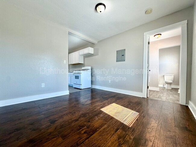 Photo - 2825 Sanford St Unit 5