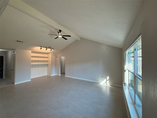 Photo - 5850 Fallengate Dr