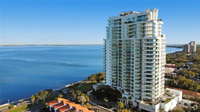 Building Photo - 3401 Bayshore Blvd Unit 503 Rental