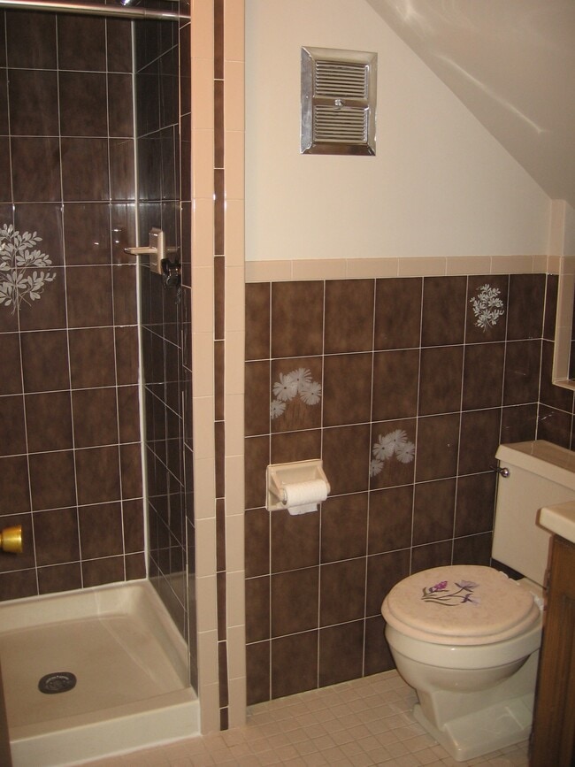 Photo - 217 Kendrick Ave Unit 3rd floor