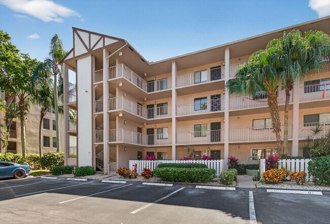 Photo - 7340 Amberly Ln Unidad 101