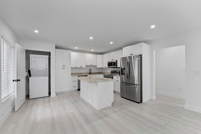 Photo - 1279 Beach Rd