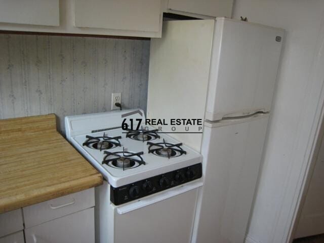 Building Photo - 317 Allston St Unit 15