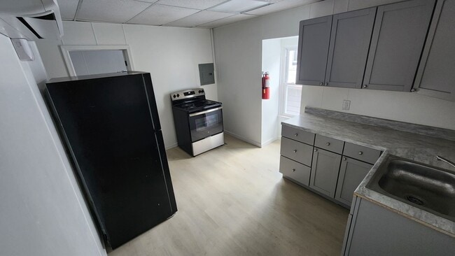 Photo - 11 S Market St Unidad 11 S Market st Apt B Rear