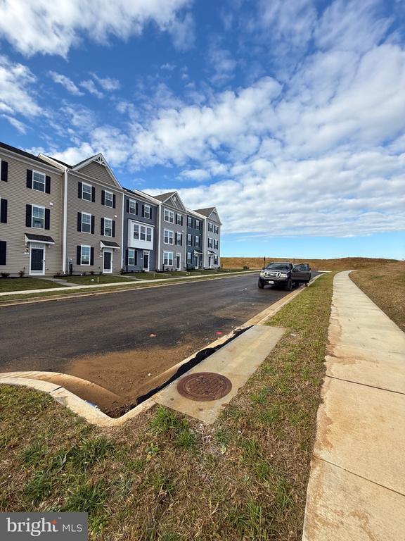 Photo - 79 Abigail St