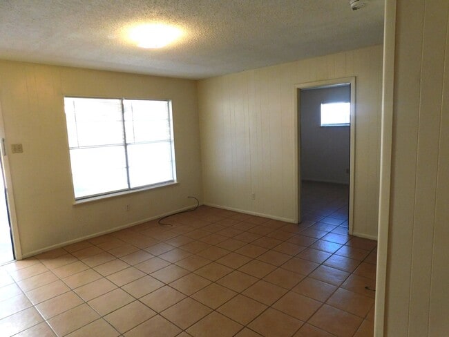 Photo - 123 Catherine St