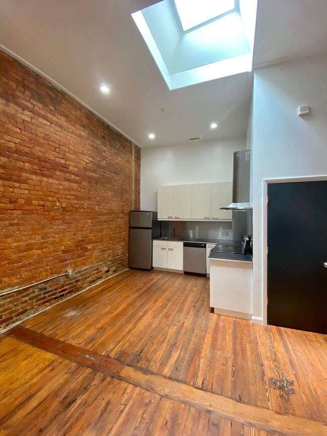 Photo - 829 S Railroad Ave Unidad 204