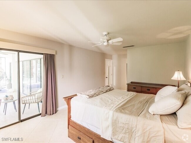 Building Photo - 910 Vanderbilt Beach Rd Unit 524W Rental