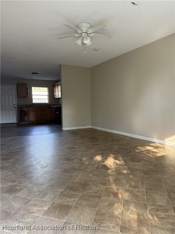 Photo - 1442 N Melrose Dr