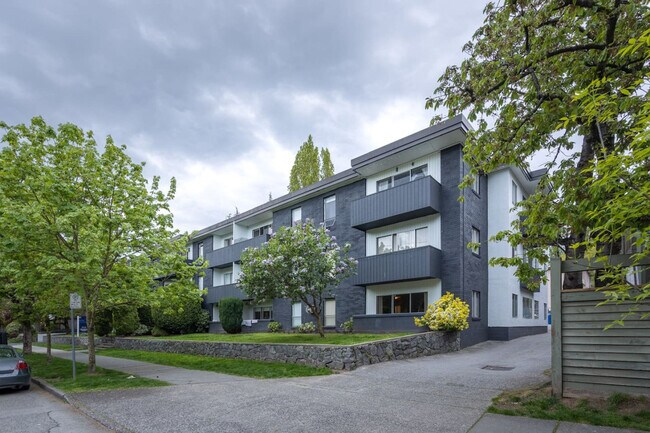 Photo - 2225 W 8th Ave Unit SI ID1051899P