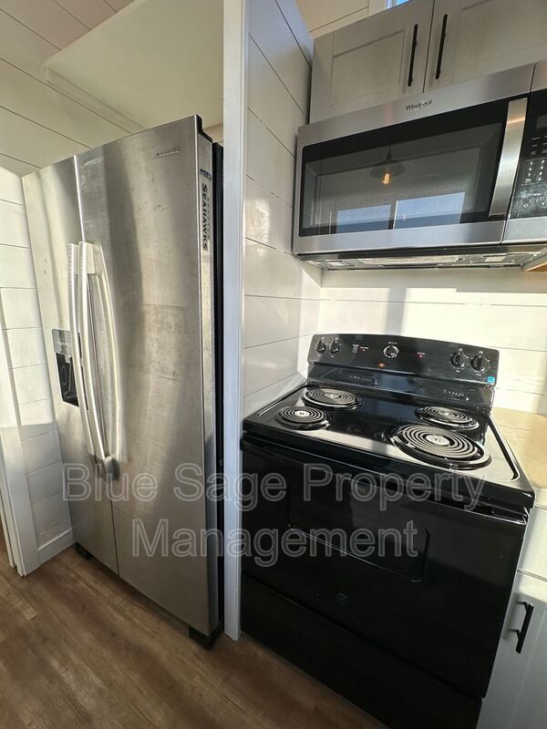 Photo - 28 Cameron Acres Ln