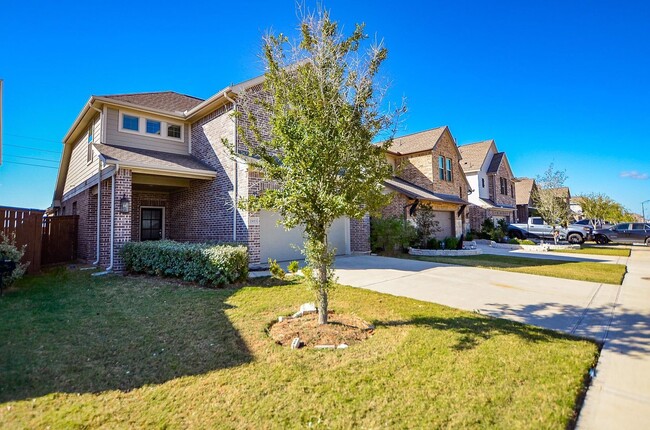 Photo - Beautiful 2 story home with 4 bedrooms, 2,...