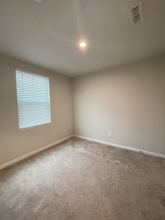 Photo - Charming 3 Bed, 2.5 Bath Rental in Anderson, SC - Perfect for Your Family!