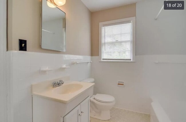 Building Photo - Lake Forest Drive - Just minutes from Augu...