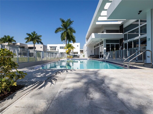 Building Photo - 7451 NW 103rd Ct