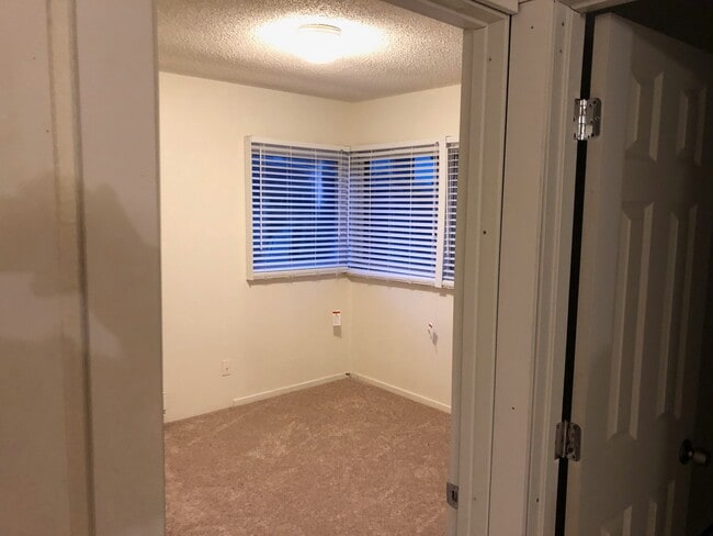 Photo - 2017 Gibson Rd