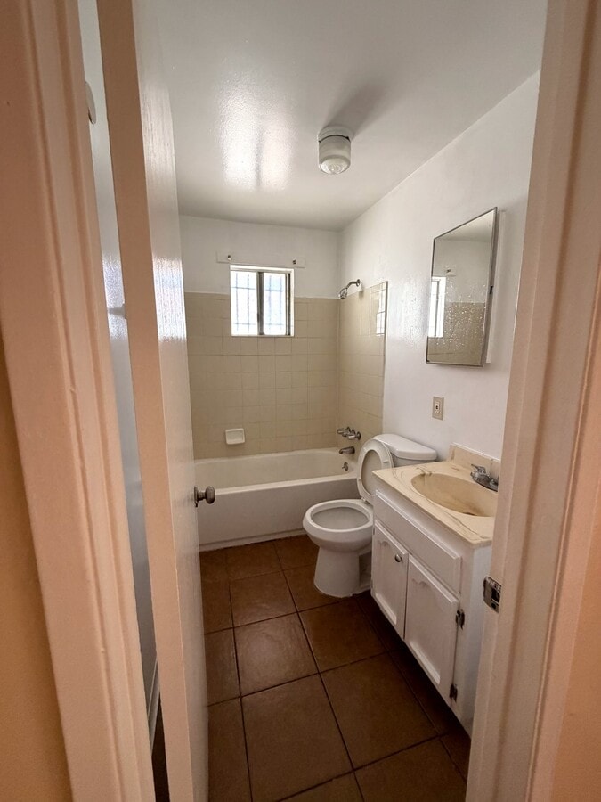 Photo - 1314-1318 W 94th St