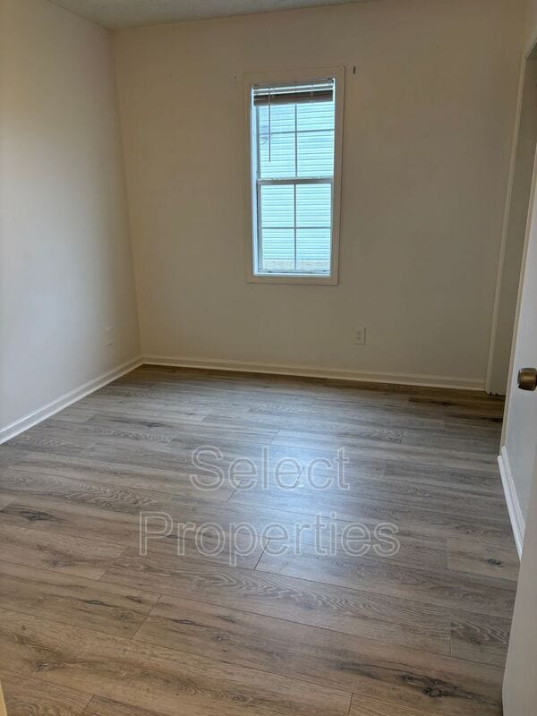 Photo - 2102 Clark St