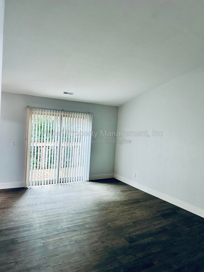 3809 Sage Dr Unit F