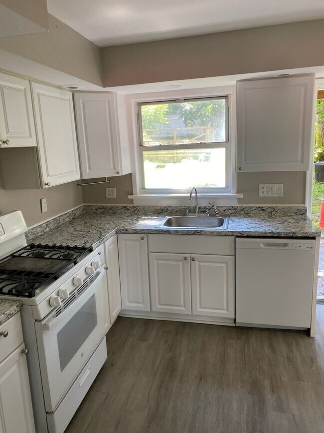 Photo - 714-716 Prescott st Unit 714 Prescott st