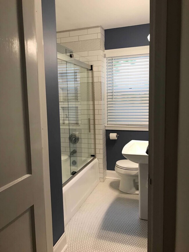 Photo - 5548 25th Ave S