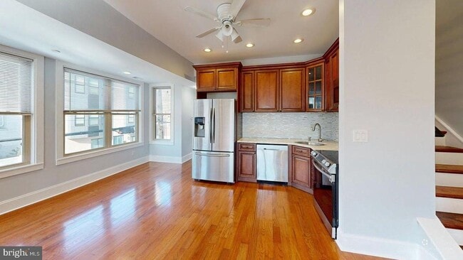 Building Photo - 1401 S 20th St