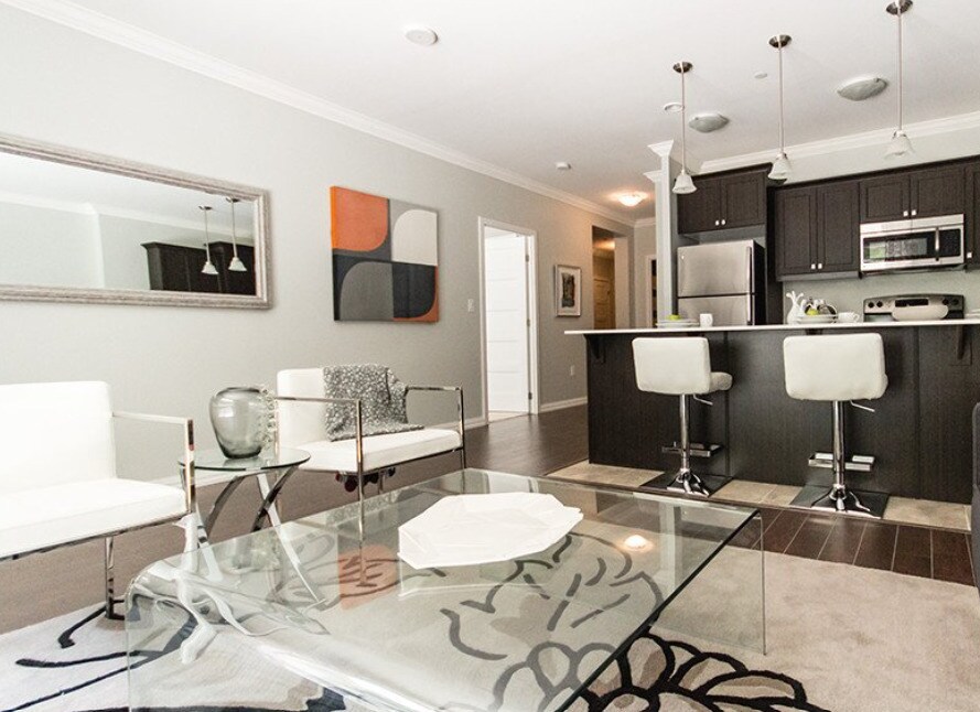 Photo - 940 On The Park