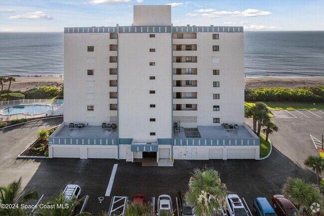 Building Photo - 1125 Jimmy Buffett Mem Hwy Unit 306 Rental